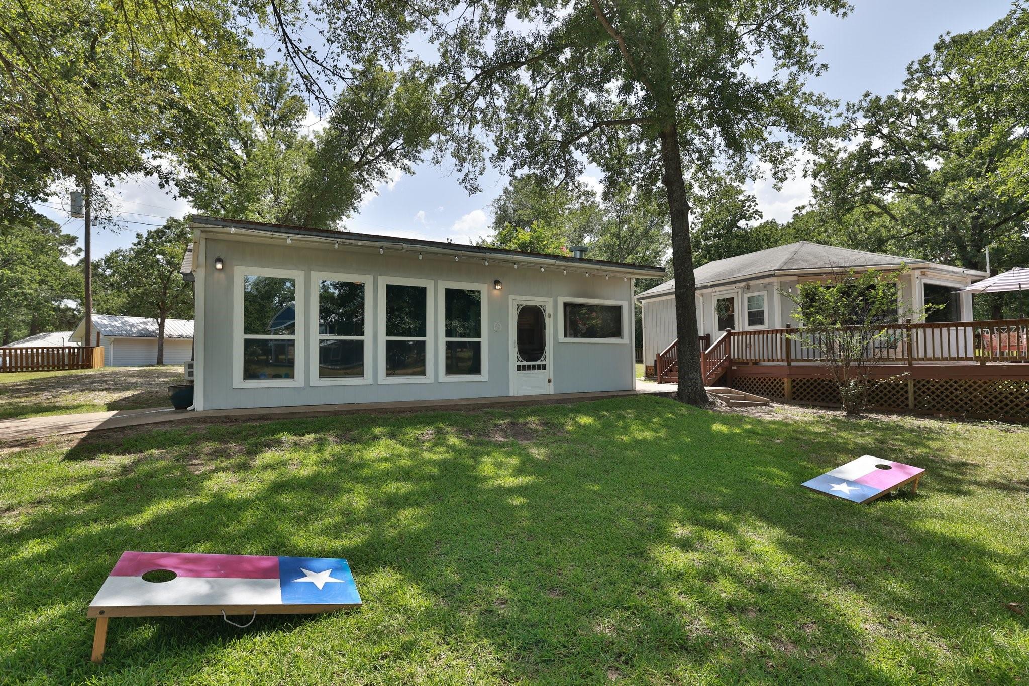 Thornton, Texas, 76687, United States, 5 Bedrooms Bedrooms, ,4 BathroomsBathrooms,Residential,Forsale,1936509