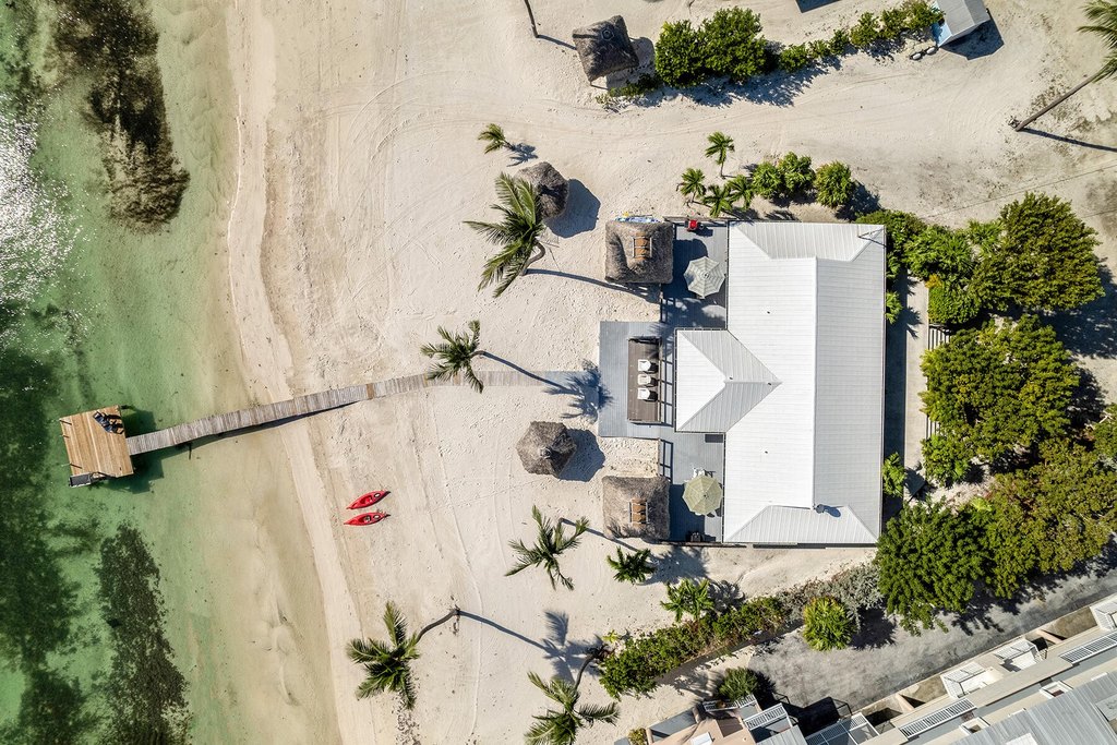 Long Key, Florida, 33001, United States, 4 Bedrooms Bedrooms, ,2 BathroomsBathrooms,Residential,Forsale,2011104