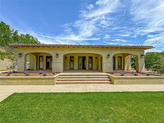 Calabasas, California, 91301, United States, 7 Bedrooms Bedrooms, ,8 BathroomsBathrooms,Residential,Forsale,1946030