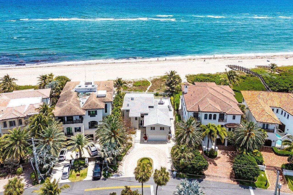 Pompano Beach, Florida, 33062, United States, 4 Bedrooms Bedrooms, ,4.5 BathroomsBathrooms,Residential,Forsale,1886560
