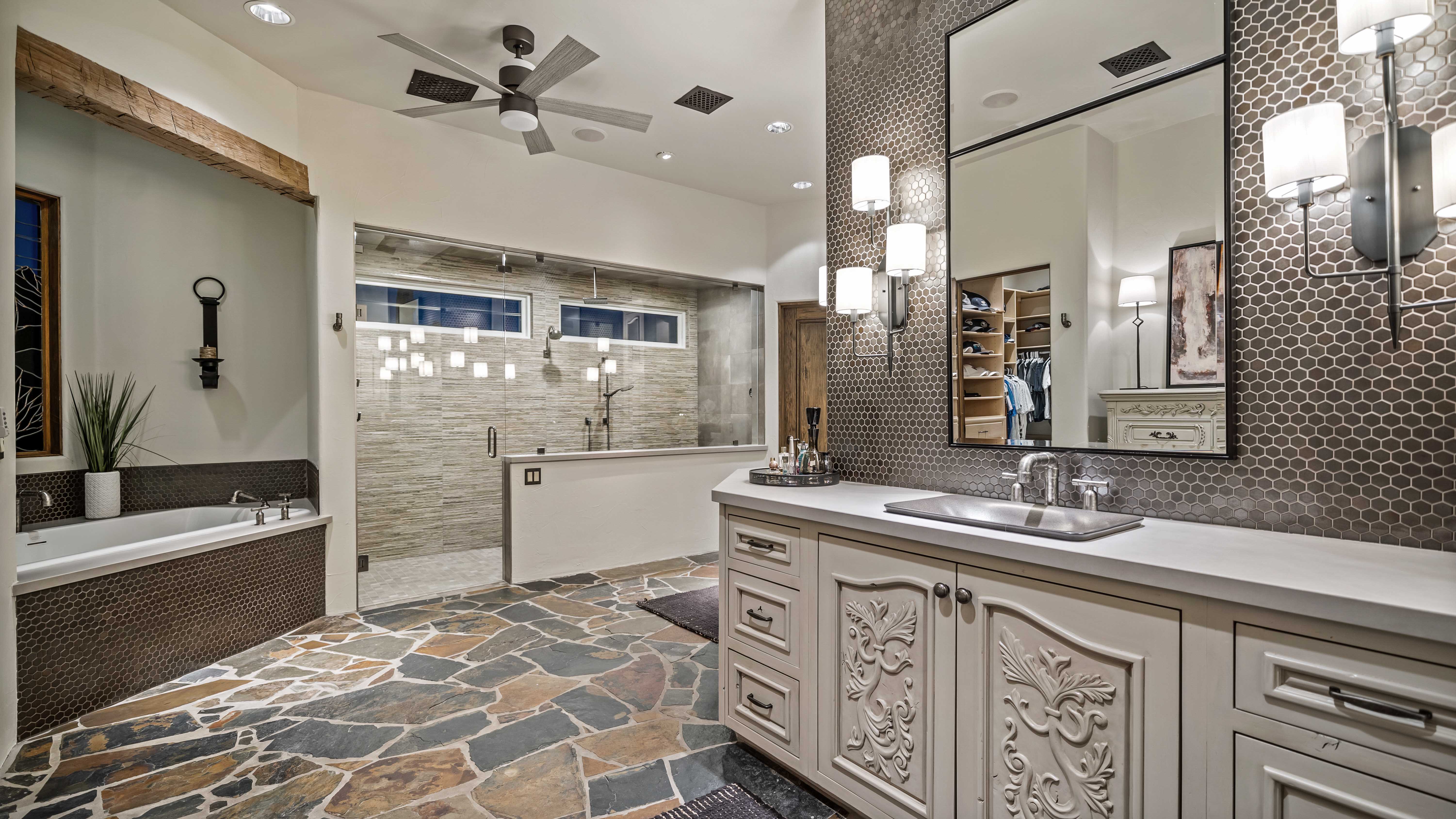 Scottsdale, Arizona, 85255, United States, 4 Bedrooms Bedrooms, ,4 BathroomsBathrooms,Residential,Forsale,1934082