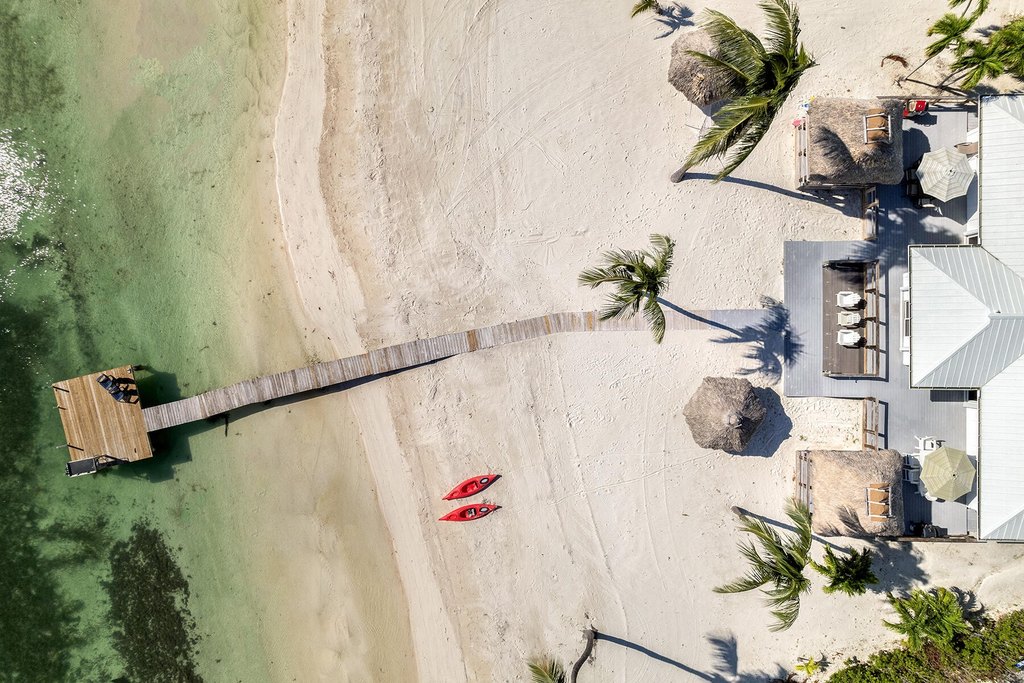 Long Key, Florida, 33001, United States, 4 Bedrooms Bedrooms, ,2 BathroomsBathrooms,Residential,Forsale,2011104