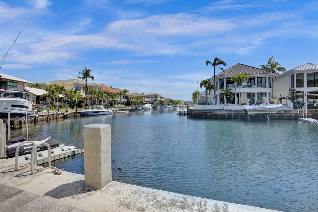 Boca Raton, Florida, 33487, United States, 4 Bedrooms Bedrooms, ,4.5 BathroomsBathrooms,Residential,Forsale,1905185