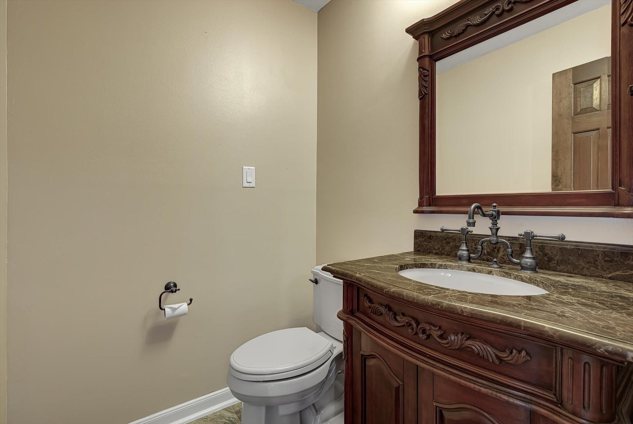 Houston, Texas, 77043, United States, 5 Bedrooms Bedrooms, ,3 BathroomsBathrooms,Residential,Forsale,1936502