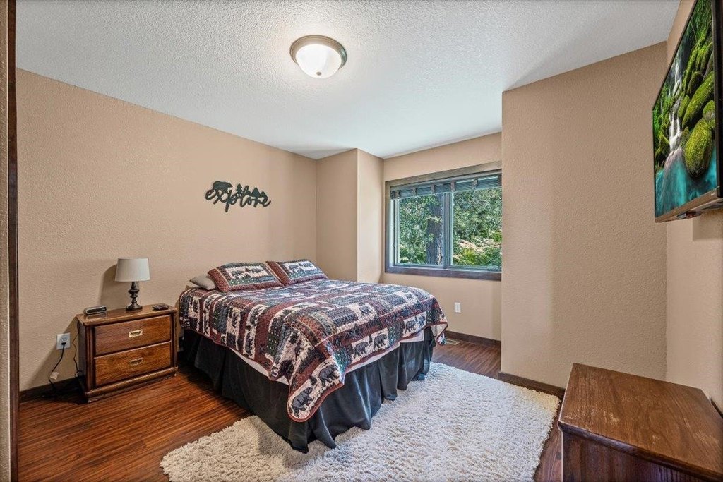 Lead, South Dakota, 57754, United States, 3 Bedrooms Bedrooms, ,2 BathroomsBathrooms,Residential,Forsale,1946257