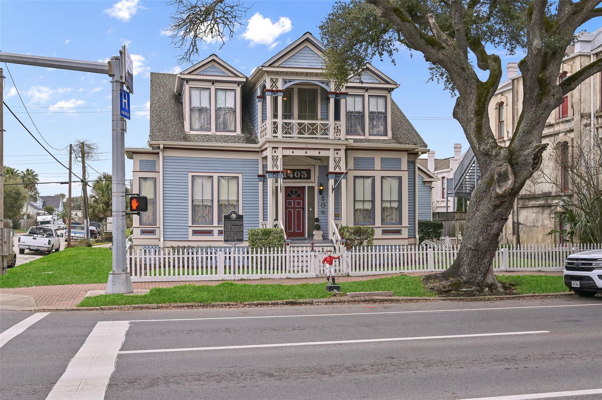 Galveston, Texas, 77550, United States, 4 Bedrooms Bedrooms, ,2 BathroomsBathrooms,Residential,Forsale,1936495