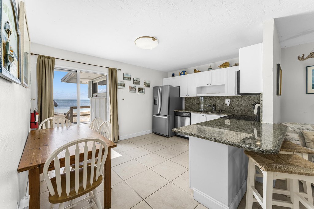 Long Key, Florida, 33001, United States, 4 Bedrooms Bedrooms, ,2 BathroomsBathrooms,Residential,Forsale,2011104