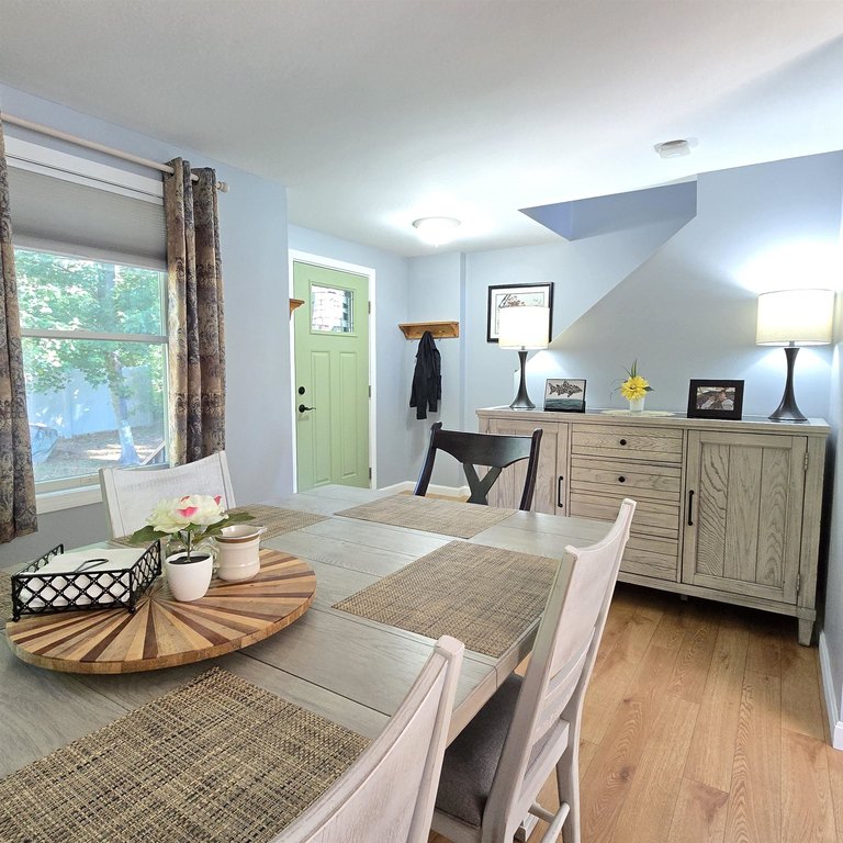 Alton, New Hampshire, 03809, United States, 3 Bedrooms Bedrooms, ,2 BathroomsBathrooms,Residential,Forsale,1952890