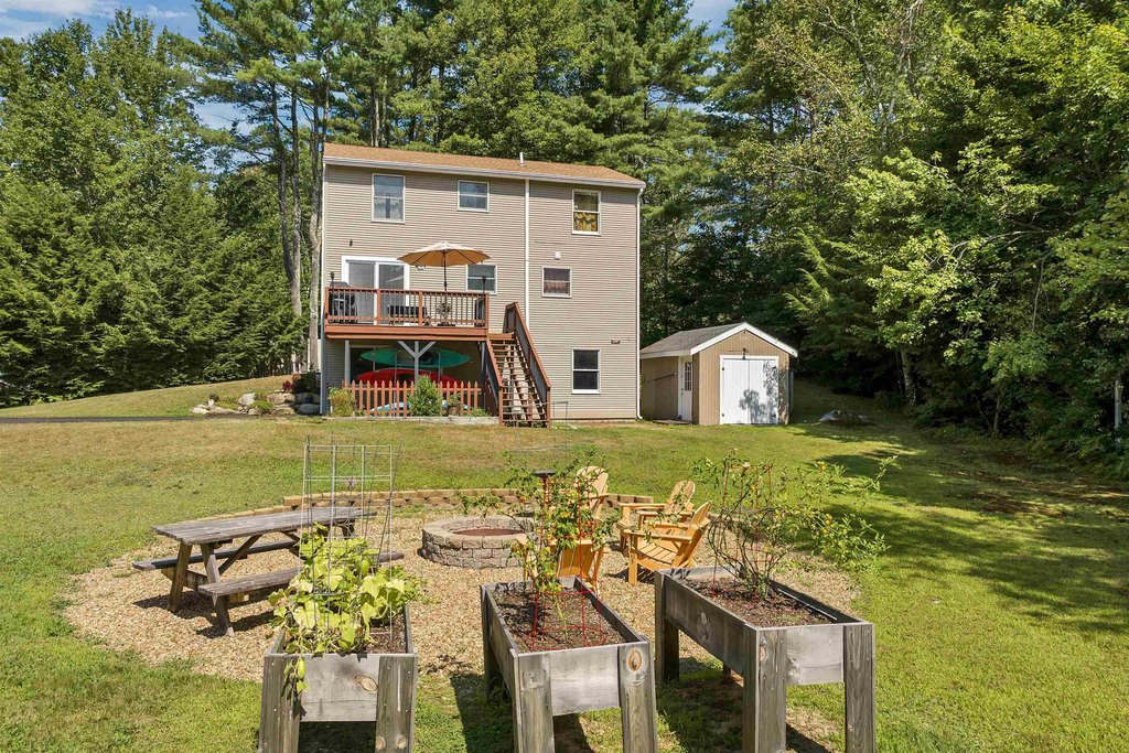 Alton, New Hampshire, 03809, United States, 3 Bedrooms Bedrooms, ,2 BathroomsBathrooms,Residential,Forsale,1952890