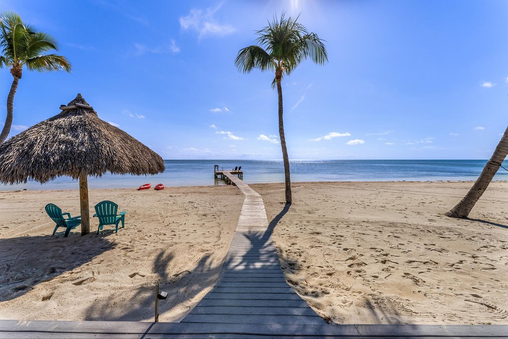 Long Key, Florida, 33001, United States, 4 Bedrooms Bedrooms, ,2 BathroomsBathrooms,Residential,Forsale,2011104