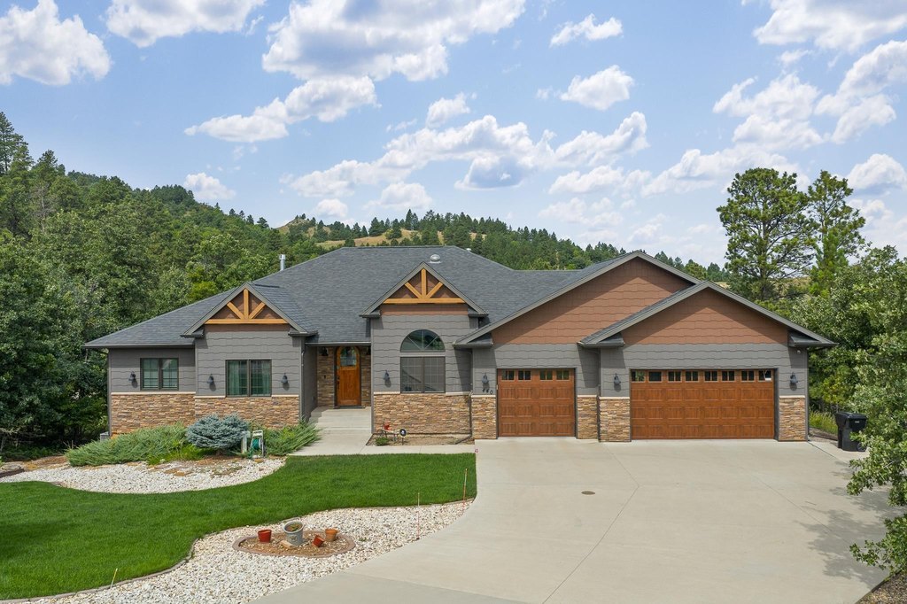 Spearfish, South Dakota, 57783, United States, 5 Bedrooms Bedrooms, ,4 BathroomsBathrooms,Residential,Forsale,1946258