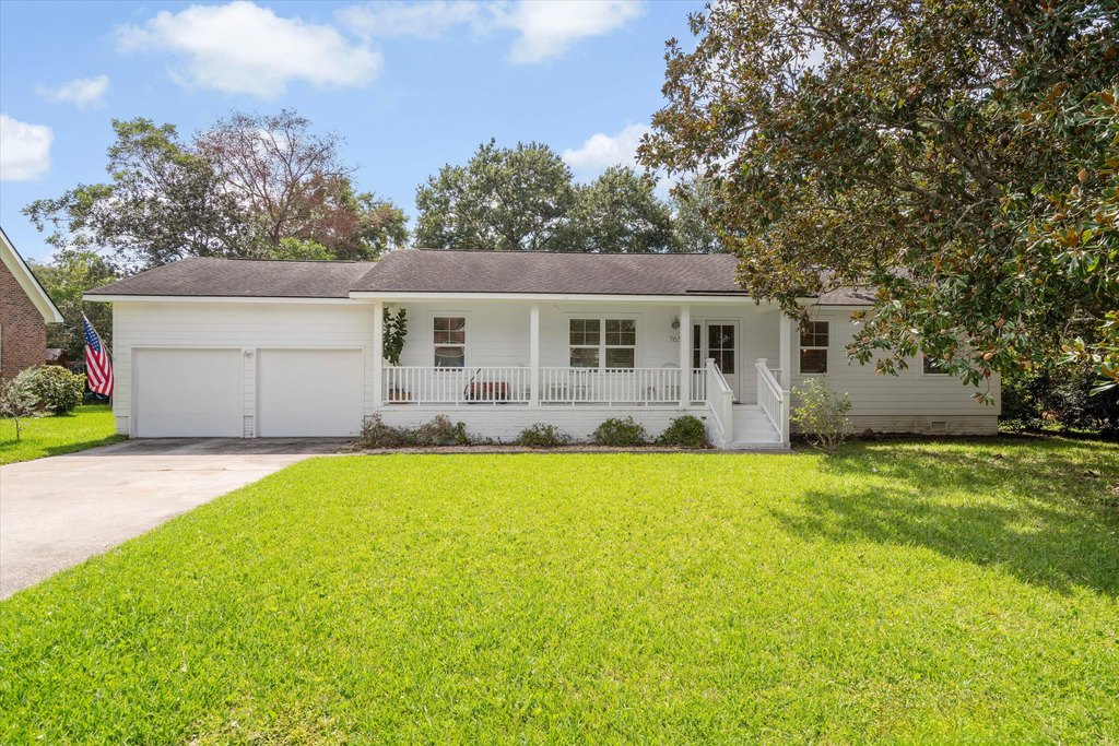 Mount Pleasant, South Carolina, 29464, United States, 3 Bedrooms Bedrooms, ,2 BathroomsBathrooms,Residential,Forsale,1953165