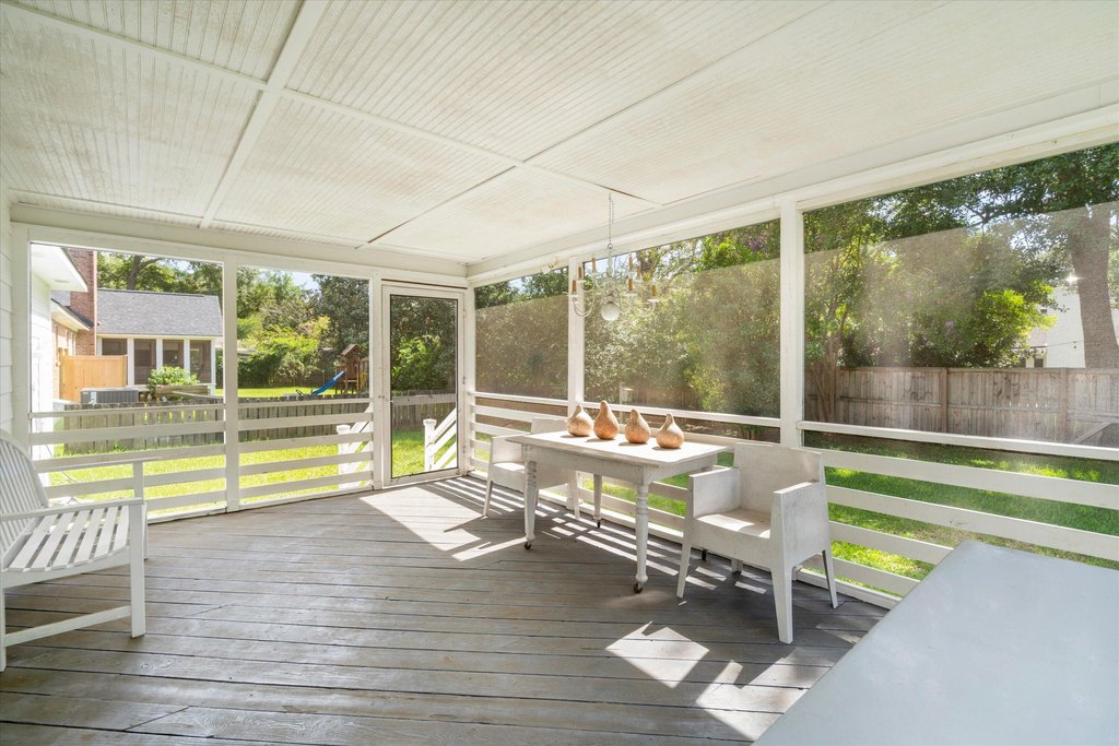 Mount Pleasant, South Carolina, 29464, United States, 3 Bedrooms Bedrooms, ,2 BathroomsBathrooms,Residential,Forsale,1953165