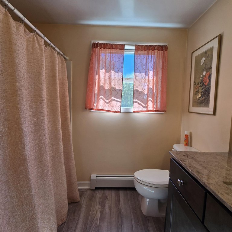 Alton, New Hampshire, 03809, United States, 3 Bedrooms Bedrooms, ,2 BathroomsBathrooms,Residential,Forsale,1952890