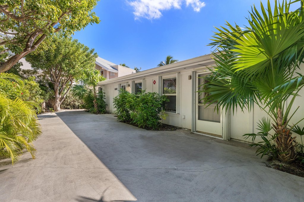 Long Key, Florida, 33001, United States, 4 Bedrooms Bedrooms, ,2 BathroomsBathrooms,Residential,Forsale,2011104