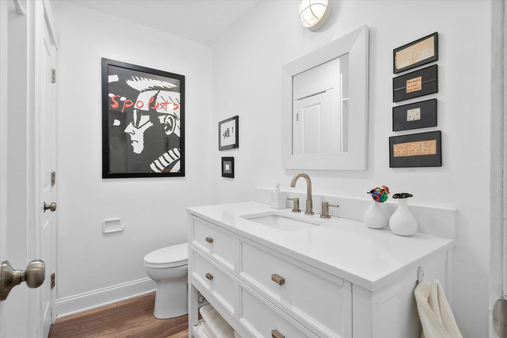Mount Pleasant, South Carolina, 29464, United States, 3 Bedrooms Bedrooms, ,2 BathroomsBathrooms,Residential,Forsale,1953165