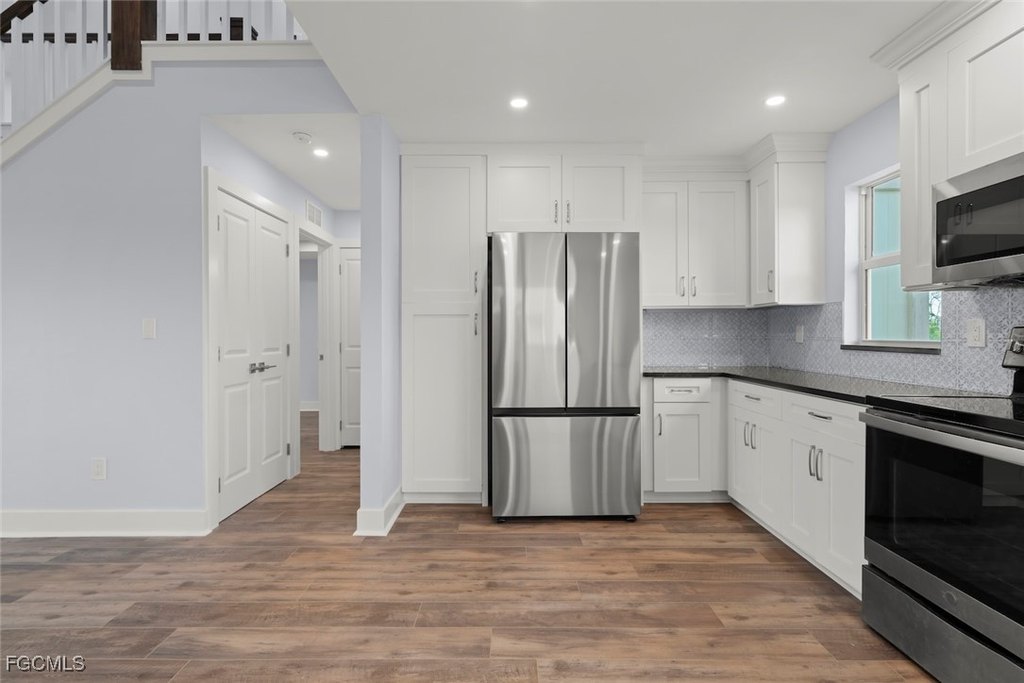 Sanibel, Florida, 33957, United States, 3 Bedrooms Bedrooms, ,3.5 BathroomsBathrooms,Residential,Forsale,1954230