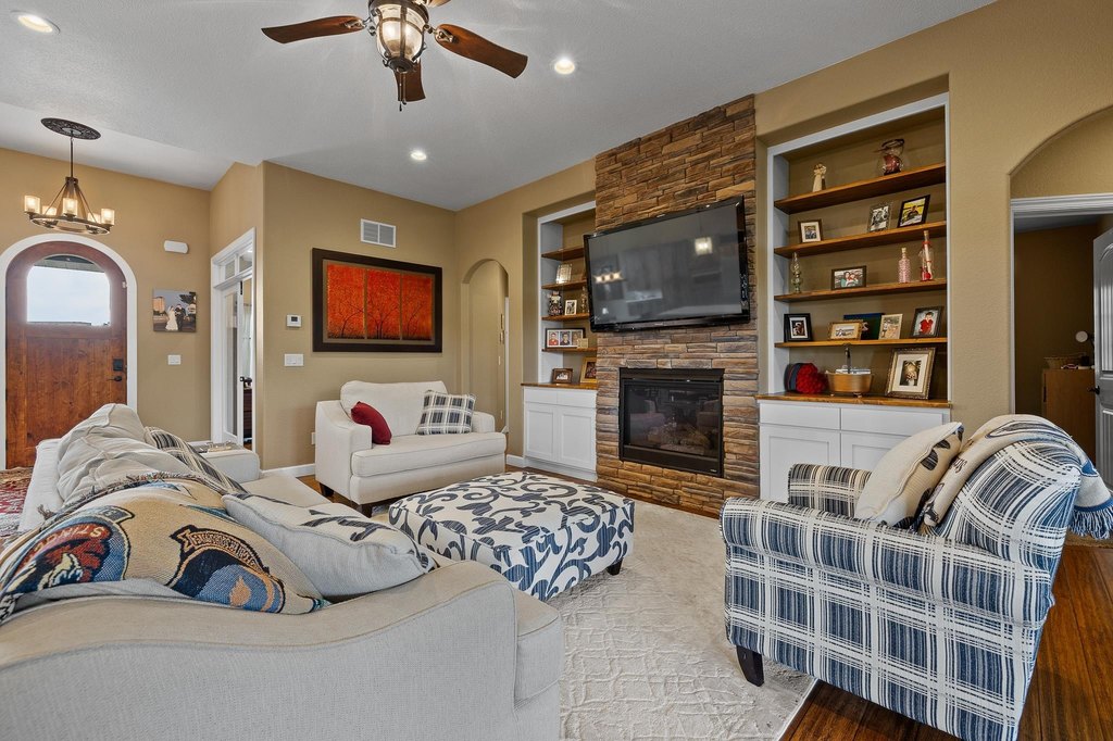 Spearfish, South Dakota, 57783, United States, 5 Bedrooms Bedrooms, ,4 BathroomsBathrooms,Residential,Forsale,1946258