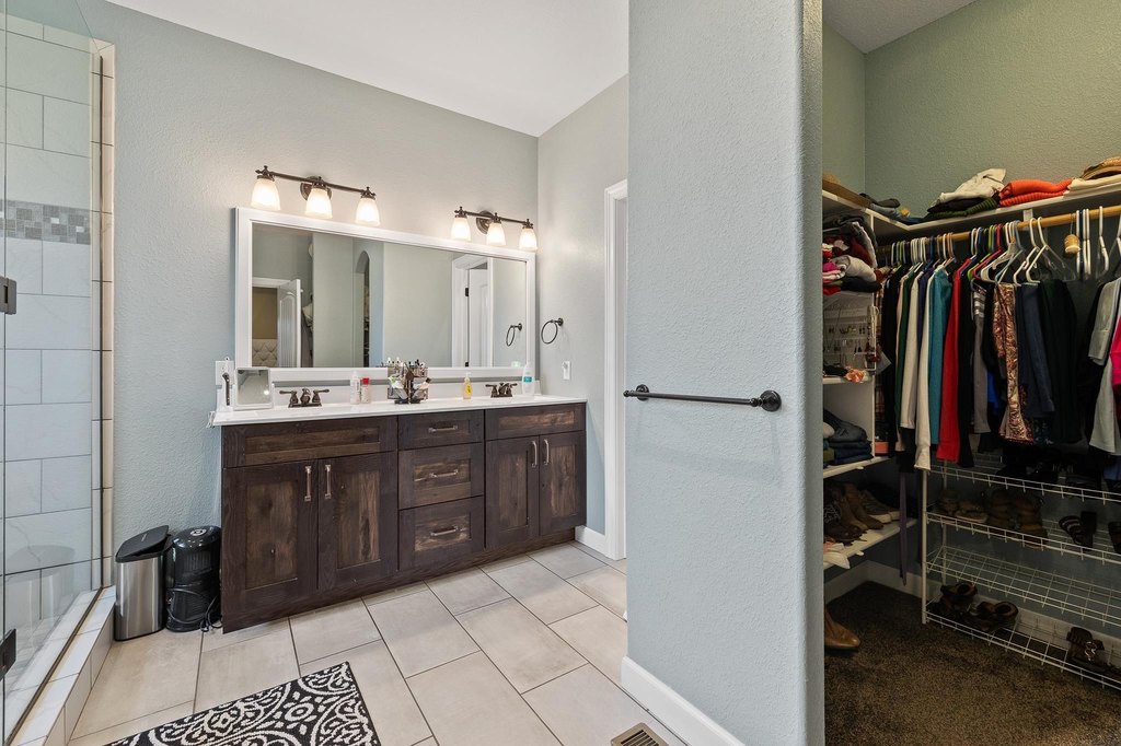 Spearfish, South Dakota, 57783, United States, 5 Bedrooms Bedrooms, ,4 BathroomsBathrooms,Residential,Forsale,1946258