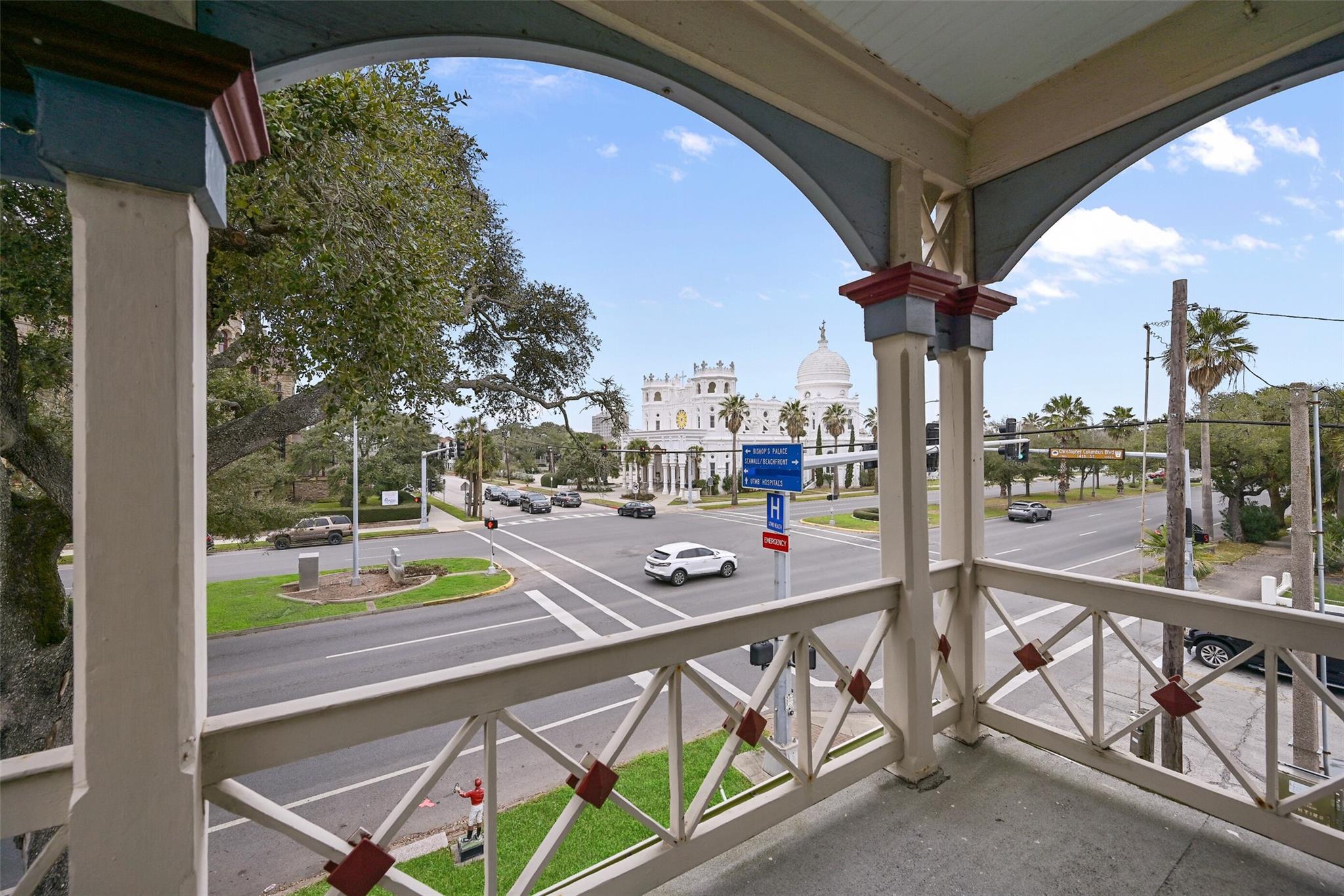 Galveston, Texas, 77550, United States, 4 Bedrooms Bedrooms, ,2 BathroomsBathrooms,Residential,Forsale,1936495