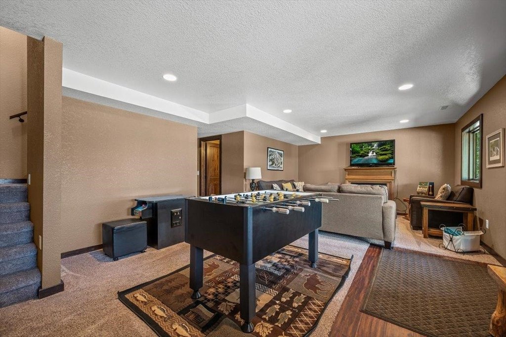 Lead, South Dakota, 57754, United States, 3 Bedrooms Bedrooms, ,2 BathroomsBathrooms,Residential,Forsale,1946257