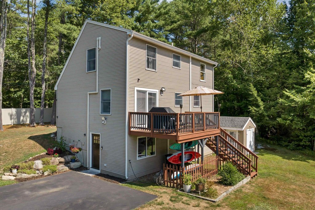 Alton, New Hampshire, 03809, United States, 3 Bedrooms Bedrooms, ,2 BathroomsBathrooms,Residential,Forsale,1952890