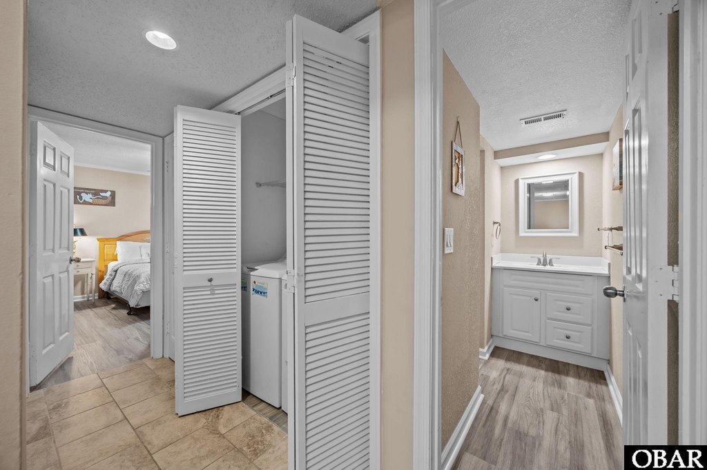 Nags Head, North Carolina, 27959, United States, 3 Bedrooms Bedrooms, ,2 BathroomsBathrooms,Residential,Forsale,1951933