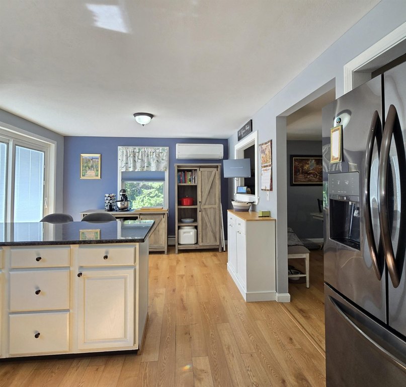 Alton, New Hampshire, 03809, United States, 3 Bedrooms Bedrooms, ,2 BathroomsBathrooms,Residential,Forsale,1952890