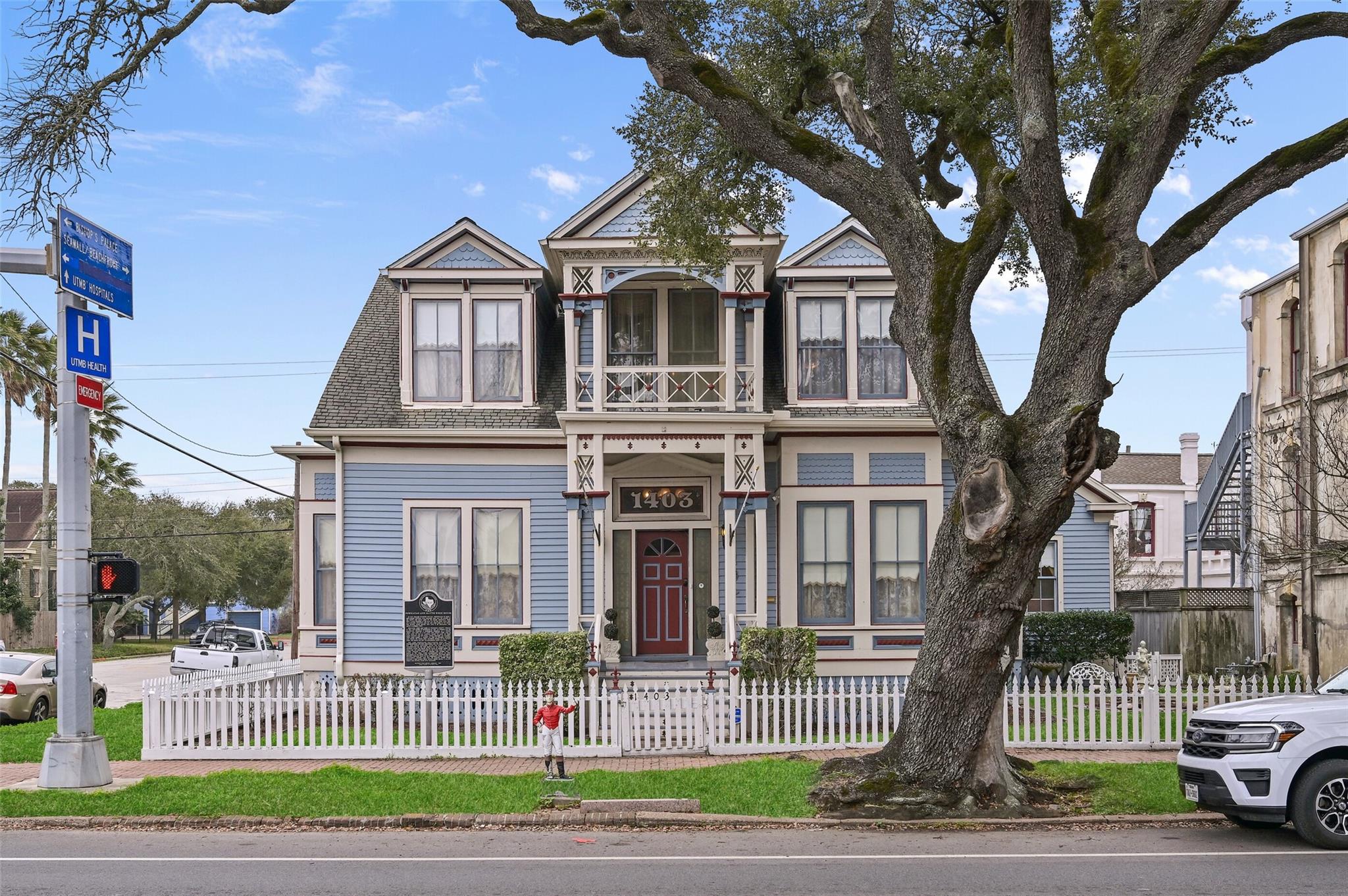 Galveston, Texas, 77550, United States, 4 Bedrooms Bedrooms, ,2 BathroomsBathrooms,Residential,Forsale,1936495