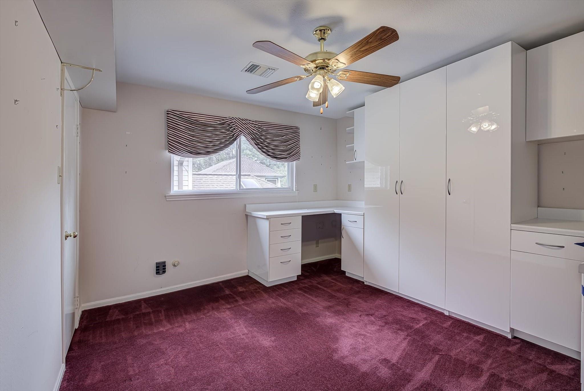 Houston, Texas, 77043, United States, 5 Bedrooms Bedrooms, ,3 BathroomsBathrooms,Residential,Forsale,1936502