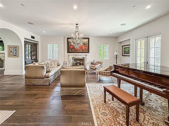Calabasas, California, 91301, United States, 7 Bedrooms Bedrooms, ,8 BathroomsBathrooms,Residential,Forsale,1946030