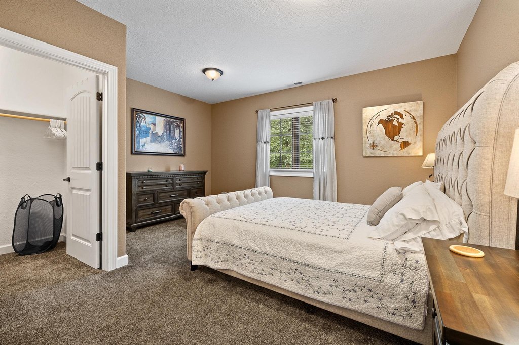 Spearfish, South Dakota, 57783, United States, 5 Bedrooms Bedrooms, ,4 BathroomsBathrooms,Residential,Forsale,1946258