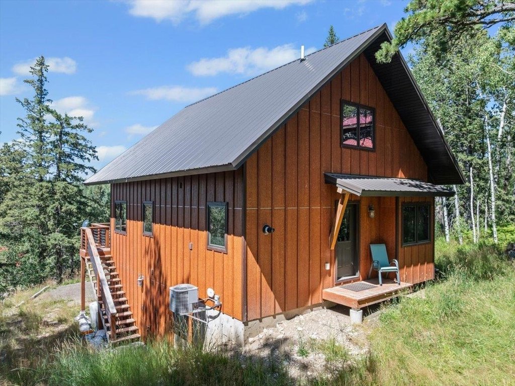 Lead, South Dakota, 57754, United States, 3 Bedrooms Bedrooms, ,2 BathroomsBathrooms,Residential,Forsale,1946257