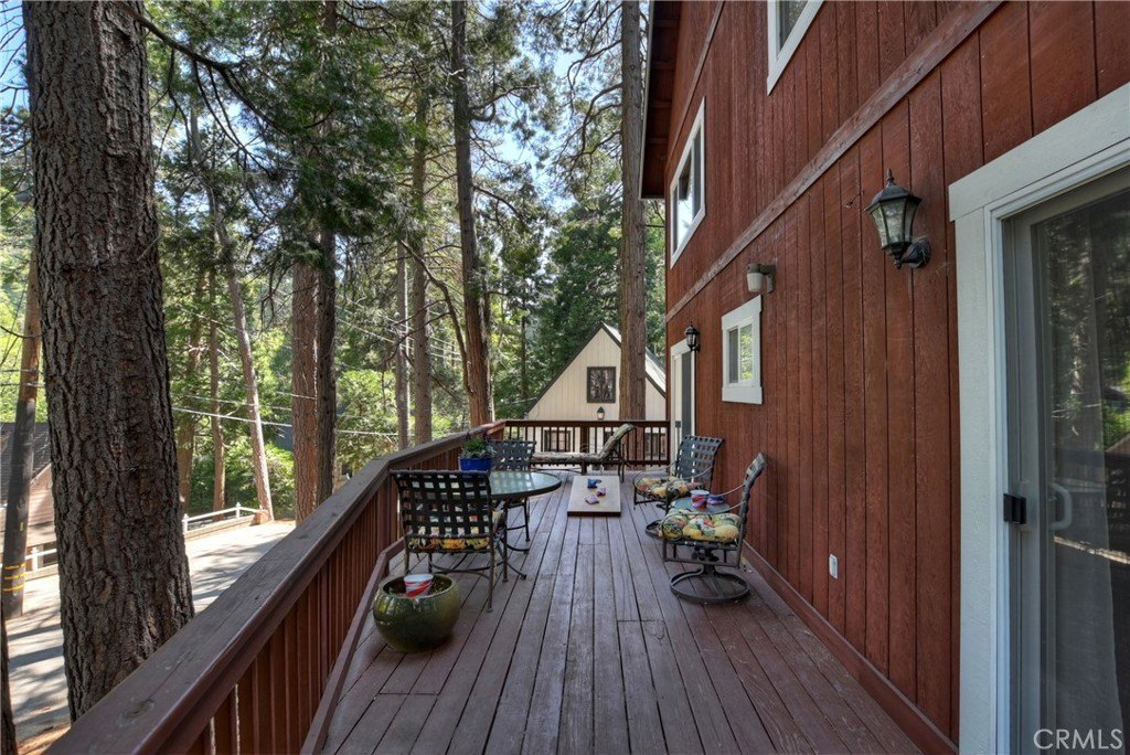 Lake Arrowhead, California, 92352, United States, 3 Bedrooms Bedrooms, ,2 BathroomsBathrooms,Residential,Forsale,1934028