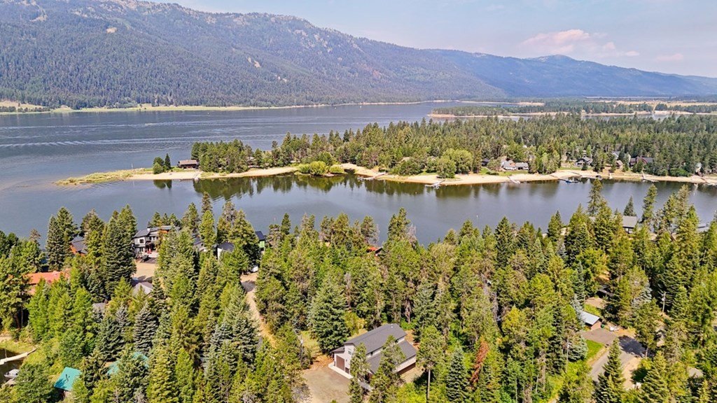 Donnelly, Idaho, 83615, United States, 2 Bedrooms Bedrooms, ,1 BathroomBathrooms,Residential,Forsale,1946188
