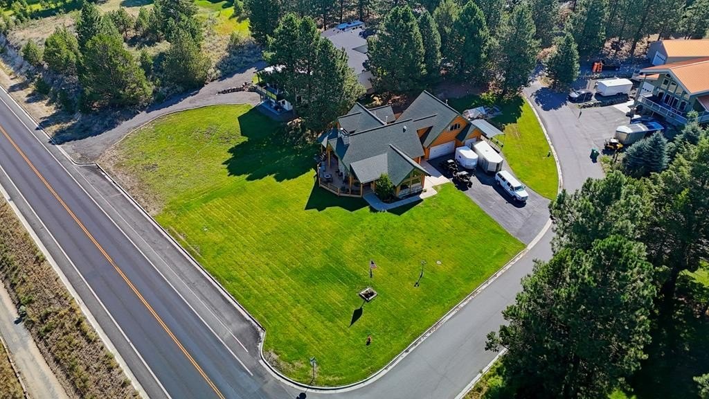 Cascade, Idaho, 83611, United States, 3 Bedrooms Bedrooms, ,2.5 BathroomsBathrooms,Residential,Forsale,1946191