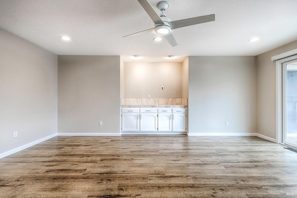 Santa Rosa, California, 95409, United States, 3 Bedrooms Bedrooms, ,2 BathroomsBathrooms,Residential,Forsale,1953130