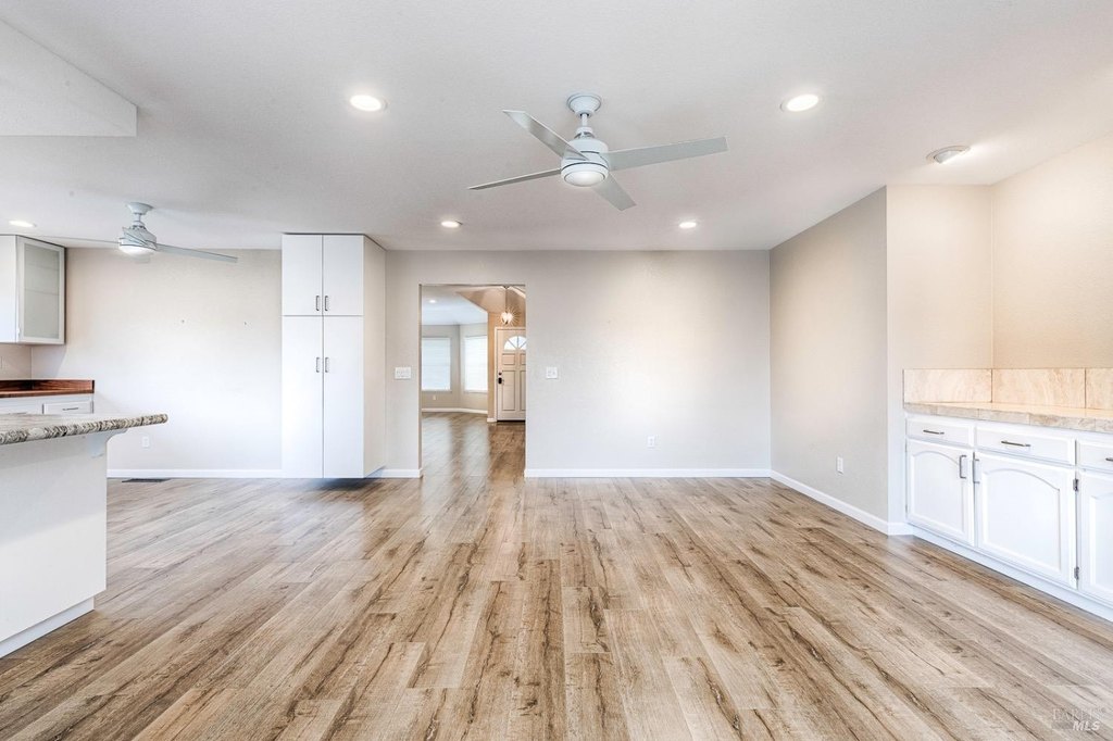 Santa Rosa, California, 95409, United States, 3 Bedrooms Bedrooms, ,2 BathroomsBathrooms,Residential,Forsale,1953130
