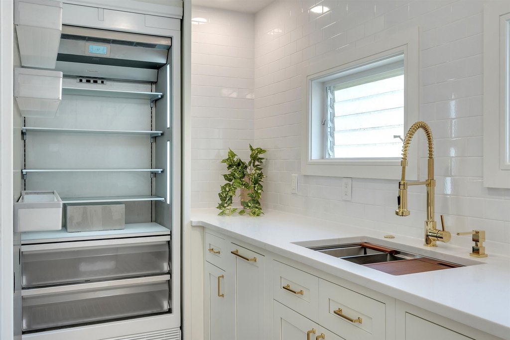 Cape May, New Jersey, 08204, United States, 7 Bedrooms Bedrooms, ,5 BathroomsBathrooms,Residential,Forsale,1967240