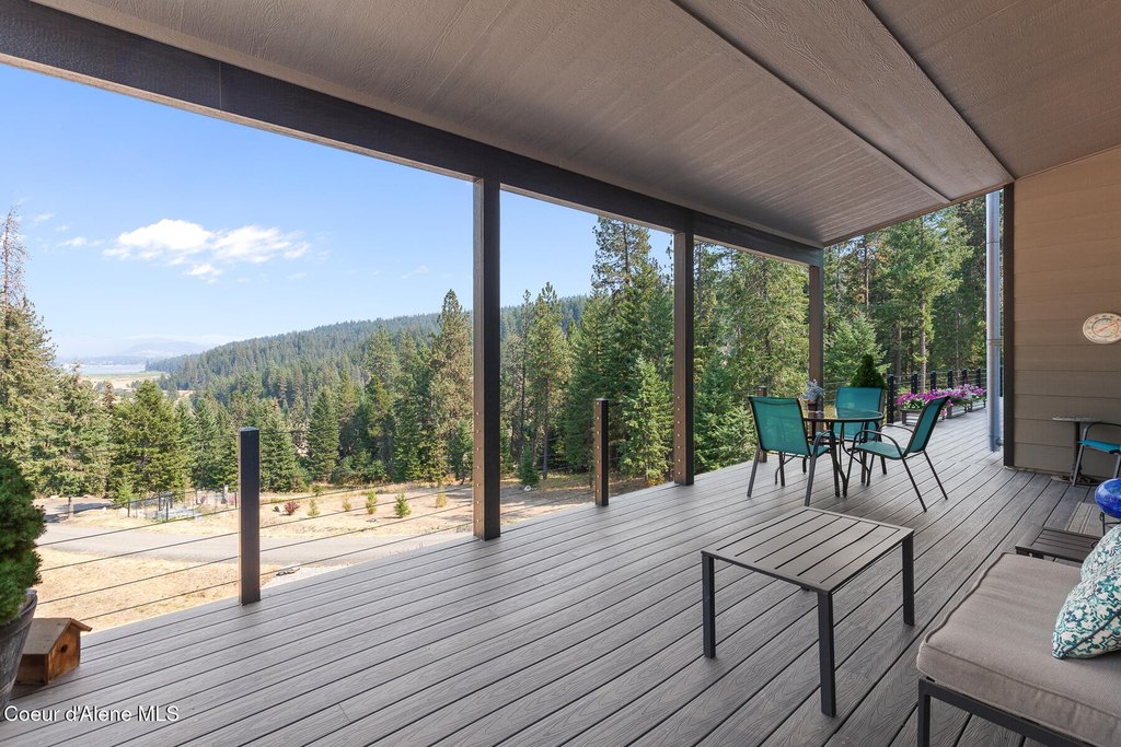 Coeur d'Alene, Idaho, 83814, United States, 3 Bedrooms Bedrooms, ,2 BathroomsBathrooms,Residential,Forsale,1946351