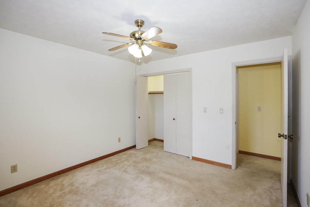 Dandridge, Tennessee, 37725, United States, 3 Bedrooms Bedrooms, ,2 BathroomsBathrooms,Residential,Forsale,1962199