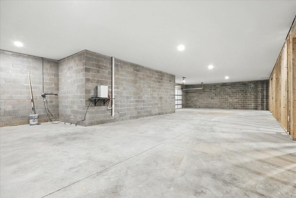 Talbott, Tennessee, 37877, United States, 3 Bedrooms Bedrooms, ,2 BathroomsBathrooms,Residential,Forsale,1986957