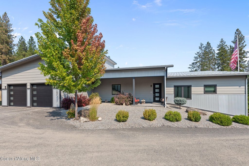 Coeur d'Alene, Idaho, 83814, United States, 3 Bedrooms Bedrooms, ,2 BathroomsBathrooms,Residential,Forsale,1946351