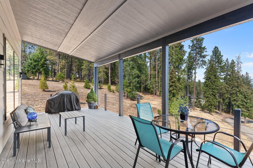 Coeur d'Alene, Idaho, 83814, United States, 3 Bedrooms Bedrooms, ,2 BathroomsBathrooms,Residential,Forsale,1946351