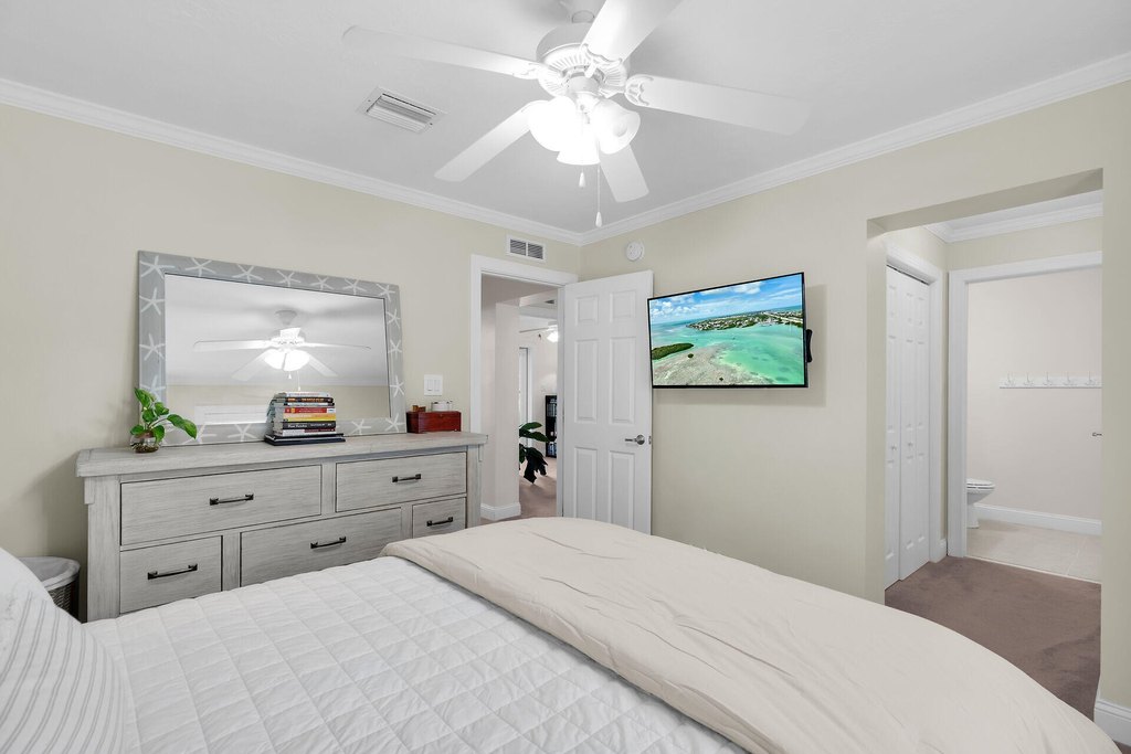 Marathon, Florida, 33050, United States, 3 Bedrooms Bedrooms, ,2.5 BathroomsBathrooms,Residential,Forsale,1971998