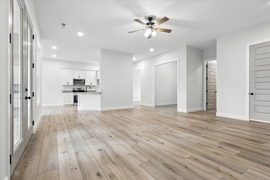 Talbott, Tennessee, 37877, United States, 3 Bedrooms Bedrooms, ,2 BathroomsBathrooms,Residential,Forsale,1986957