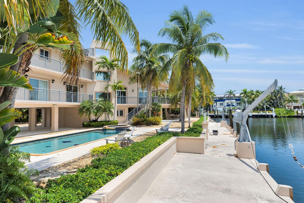 Key Largo, Florida, 33037, United States, 4 Bedrooms Bedrooms, ,3 BathroomsBathrooms,Residential,Forsale,1944354