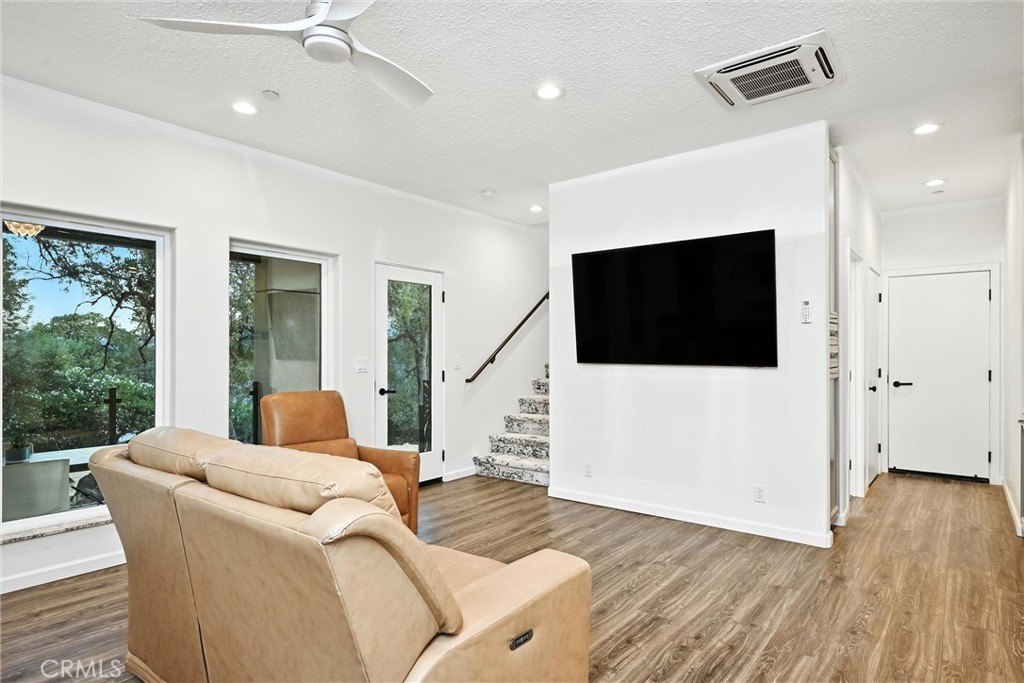 Hidden Valley Lake, California, 95467, United States, 3 Bedrooms Bedrooms, ,2.5 BathroomsBathrooms,Residential,Forsale,1953119