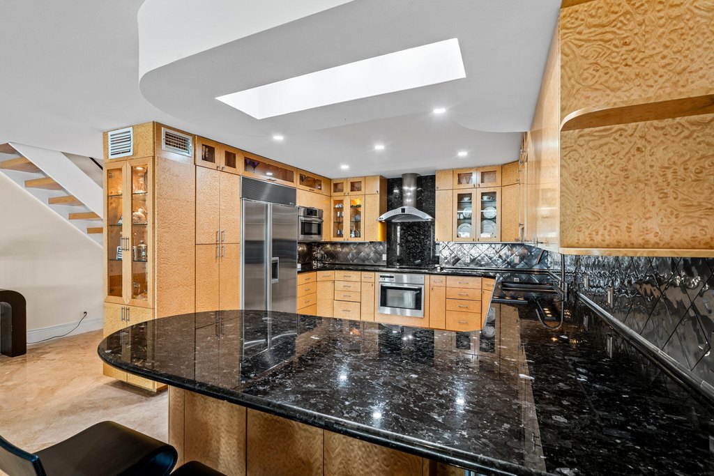 Highland Beach, Florida, 33487, United States, 2 Bedrooms Bedrooms, ,2.5 BathroomsBathrooms,Residential,Forsale,2000231