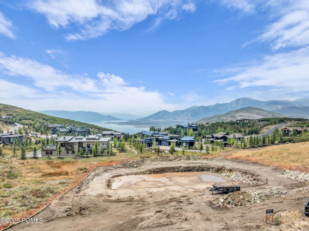 Kamas, Utah, 84036, United States, 5 Bedrooms Bedrooms, ,5.5 BathroomsBathrooms,Residential,Forsale,1994169